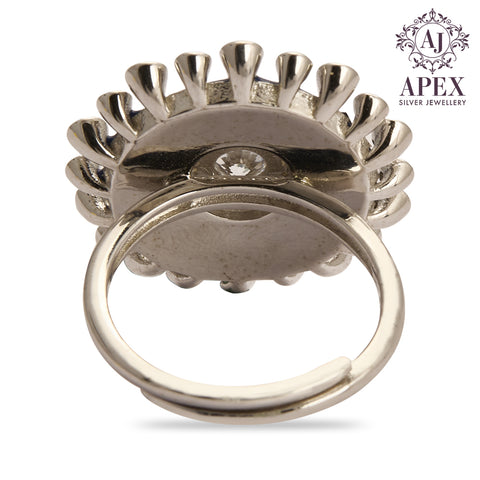 Silver Ladies Ring