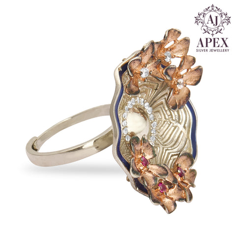 Silver Ladies Ring