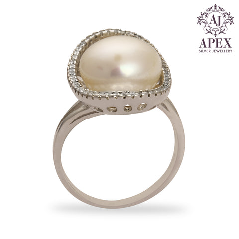 Silver Ladies Ring