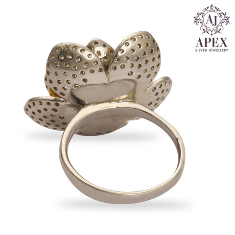 Silver Ladies Ring